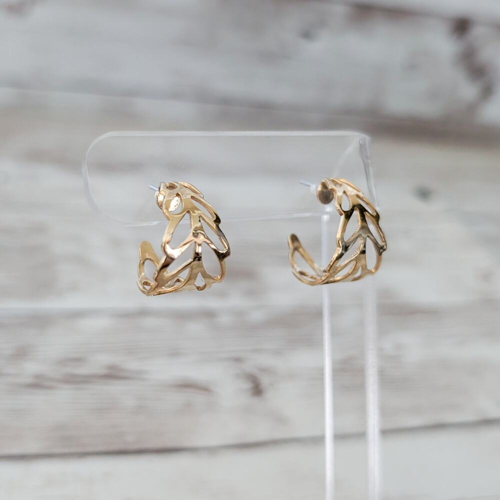 Vintage Earrings for Pierced Ears Gold Tone Pretty Cut Out Hoop Like
